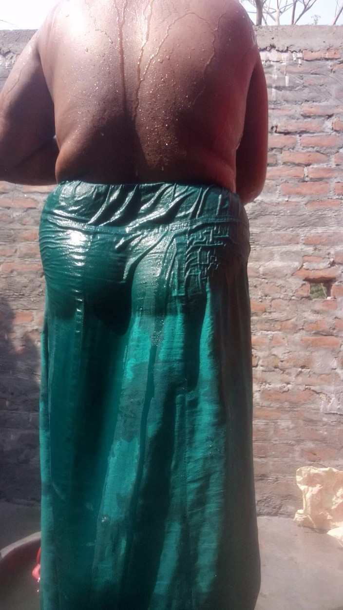 Sadia vabi: Village Vabir ny sexig Vedio