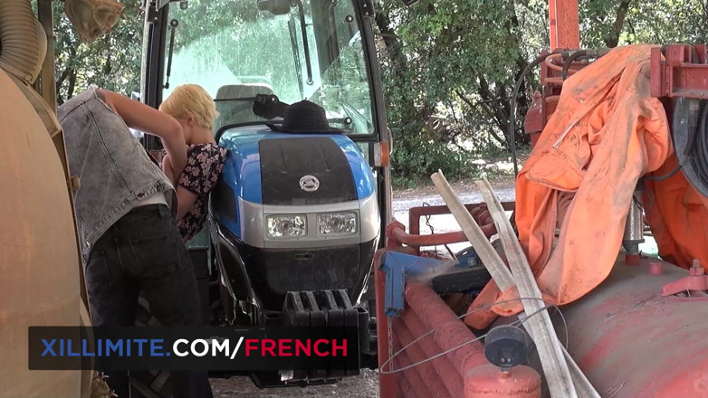French girls at work: 農家との田舎のセックス