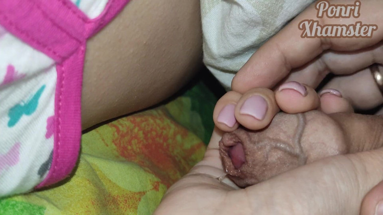 Milasha Ponri: Stepsister's Hand Secretly Helps Me Cum 2 Times