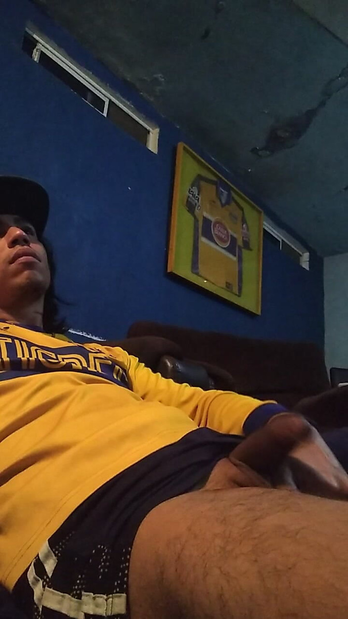 AlexAlejandro13: 이른 아침에 내 자지로 놀고 있어