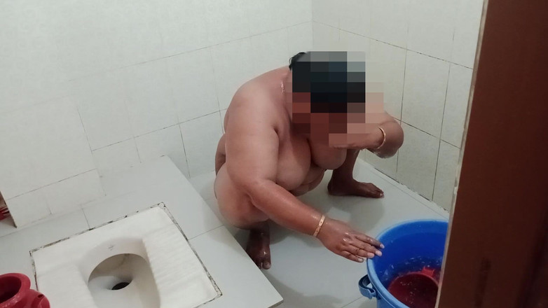 Morjenabb: Hintli banyo duşu, desi üvey kız kardeş banyo duşu mms