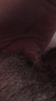 La mia figa pelosa dopo l'orgasmo