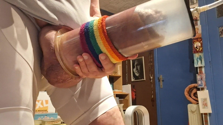 Monster_Meat_: Pompalar!! Son derece büyük penis