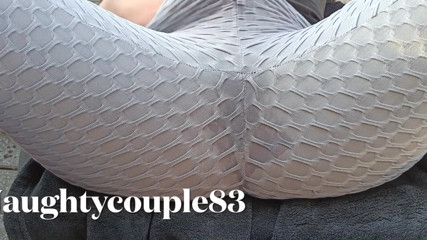 Naughtycouple83: Nadržená mokrá milfka stříká