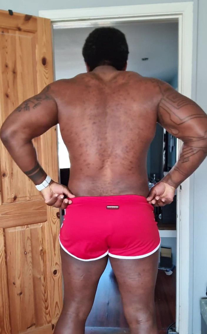 Amadeus: Czerwone szorty Duże