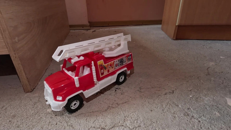 HotPrincessUA: Giantess Destroys Tiny Cars and Rescue Truck Total Crush Domination