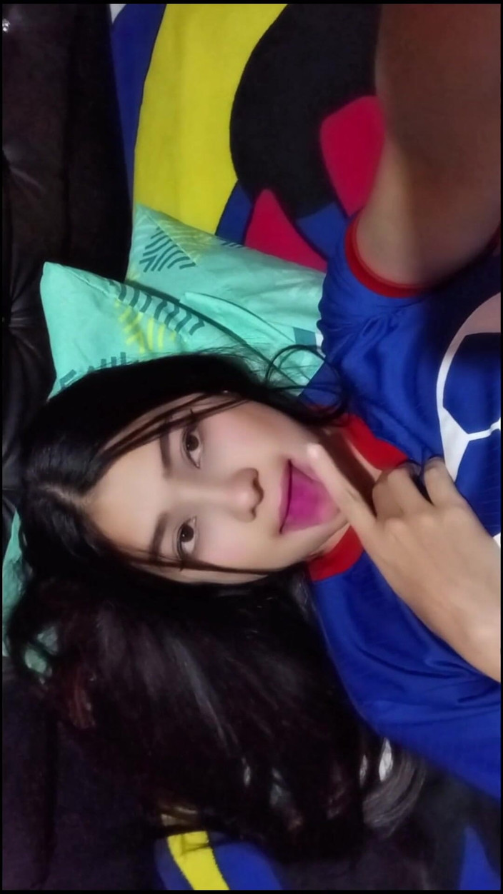 Yuli and tony: Il mio cliente vuole che cavalca il cazzo di suo...