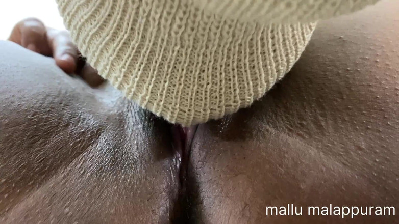 Mallu_Malappuram: Mallu Muslim Thatha a Soused orál a, Mrdka v ústech, Šukání na...