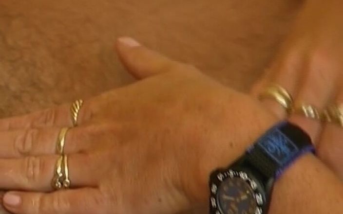 German's MILF: Madrasta da Alemanha tem peitos fodidos