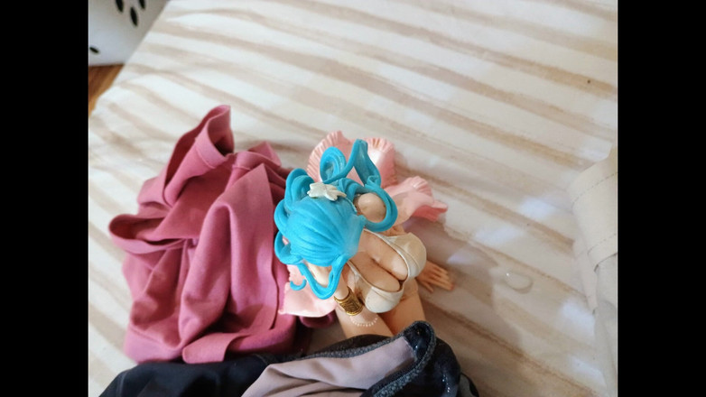 Alessa Doll Lover: ¡Vivi de una pieza recibe una corrida!