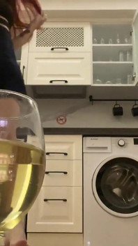 Відео від першої особи, приниження, сьорба, фемдом з коханками Софі та Кірою