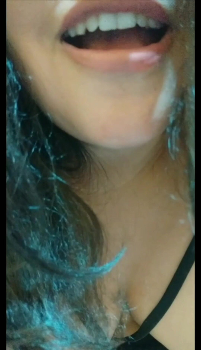 Carla Villalobos: Memek aduhai cewek ini dicrot sperma hangat sampai banjir sperma!