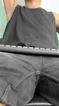 Colombian Black Straight Showing All