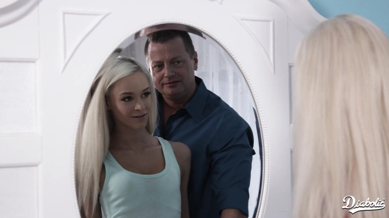 Zero tolerance films: Diabolic - Emma Hix miluje tvrdé šukání staršího chlapa