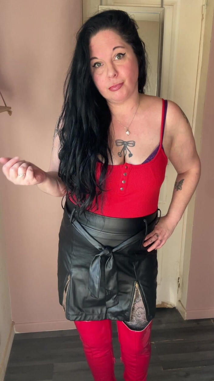Maitresse Clara: Cuckold din fire și inutil din alegere