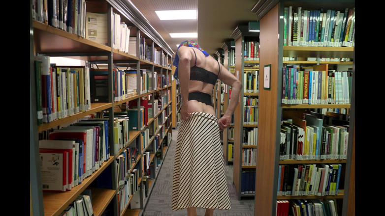 cd_aysemmm: Sexo na biblioteca