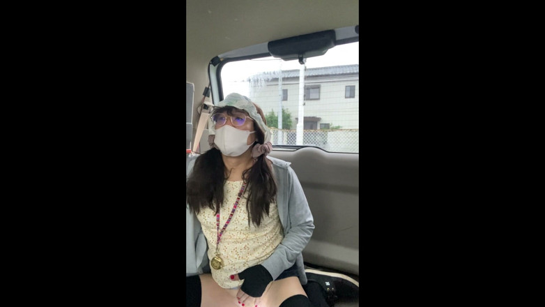 megu2002: No. 321: in the Supermarket Parking Lot