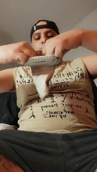 Dirtyjunkbro Spreads Her Ass