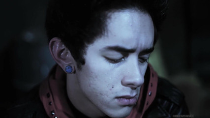 Twinklight: Confused Boy Under Vampire Power