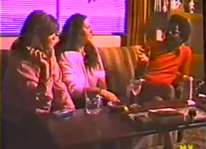 Homegrown Vintage: Night turns into amateur lesbian fun