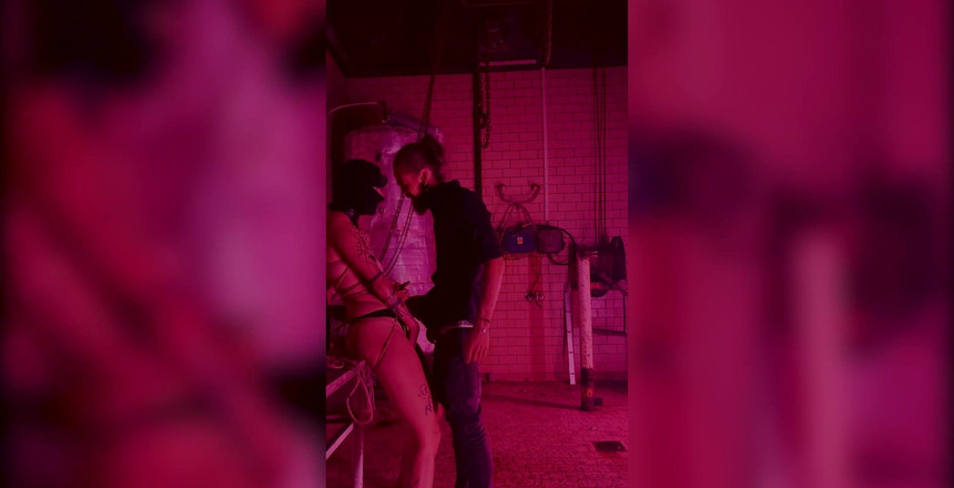 Cur1ouscoup420: Rumah jagal tua. Sesi luar biasa