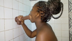 Mastermeat1: 在淋浴时下流口水，用诱人的假阳具玩马虎头游戏，在推特上关注我 nubianqueenhub - mastermeat1