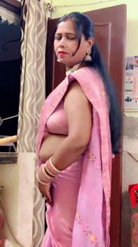 Desi Bhabhi Sárí Vypadá