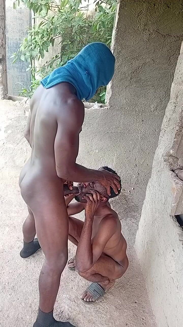 Sexydaddy: A Verydarkman Skin Man Rugged Man Fuck a Skinny Bottom...