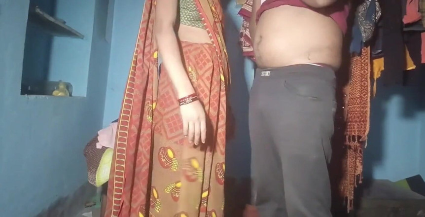 Kumari sushma: Bhabhi desi kampung video panas kencing