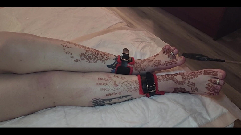 CrippleFreak4U: Mes pieds et mes longues jambes de ma belle taille 13...