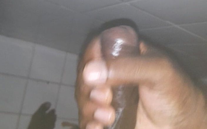 Black guy: Jerking off S6 E8