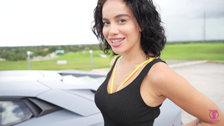 Teddy Tarantino: Superstar Latina Victoria June with Big Ass Does Outdoor Sex
