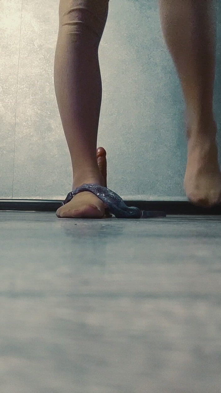 Lana Cross: 操我的屁股和射在假阳具里