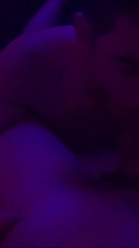 Cutie Str8 Gets a Nice Head in Bed