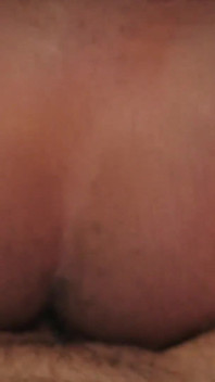 POV Stor oklippt kuk Latino Camilo Brun knullar en grindr vän barbacka och uppfödning hans stora svarta röv