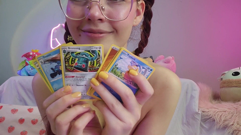 petitesubkitten: E-girl tieten en pokmon trekken