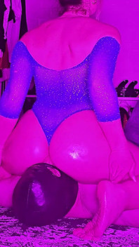Tbq0060 Oiled Ass Grinding Princess Lola HD