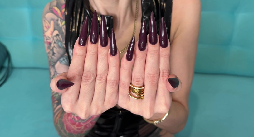 Julia domaina: Dark Purple Long Nails, Claws, Palms Spreading Very Wide, Pvc...