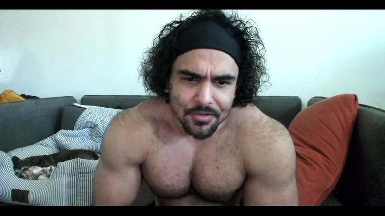 Benji Bastian: 이 날 남자를 게시 지고있다