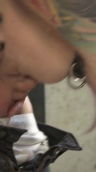 Її господар - це все для неї