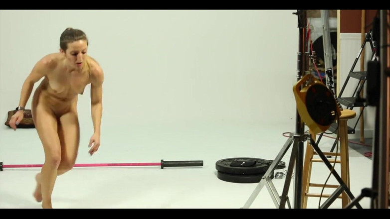 Lora Cross: Een uur naakte Hiit-training