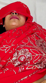 Sexy Bhabhi's schoonbroer kwam erachter door te flirten en had vervolgens de hele nacht seks