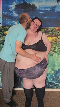 SSBBW spogliata fino all'intimo parte 1