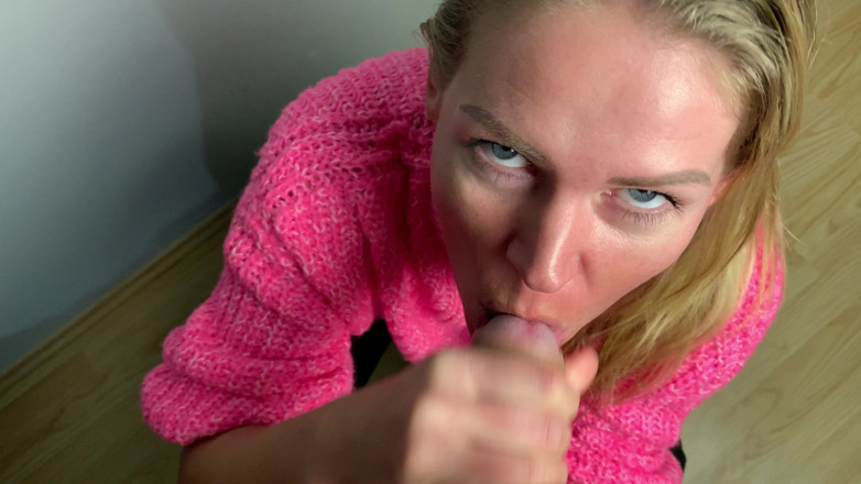 Claudia Macc: Home blowjob