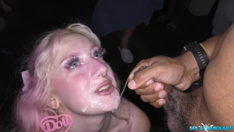 Bukkake team: Baby Doll From the UK Is Ready for Some Deepthroating