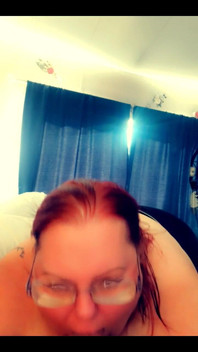 I love gaging on dick.