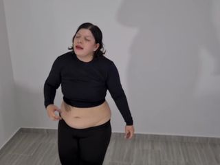 Alice Scott: Olahraga dan belly fetish