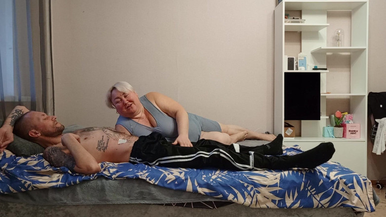 Zona901: 継母は私が口の中でイくのが大好きです