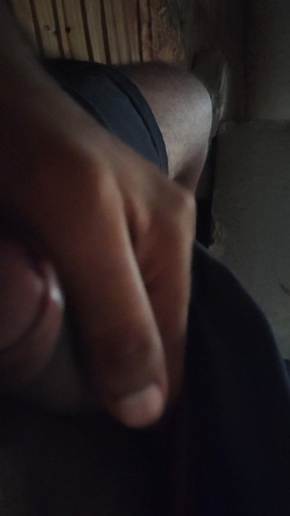 Xxxboyengi: Une deshi indienne à grosse bite se masturbe