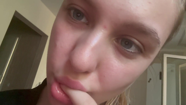 JuiceLussie: Close up Pussy and Bounce Tits